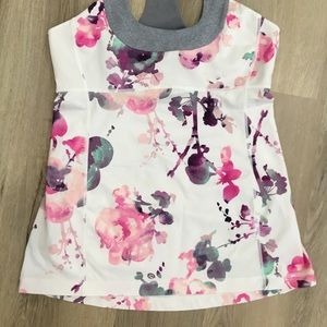 Lululemon tank with built in bra